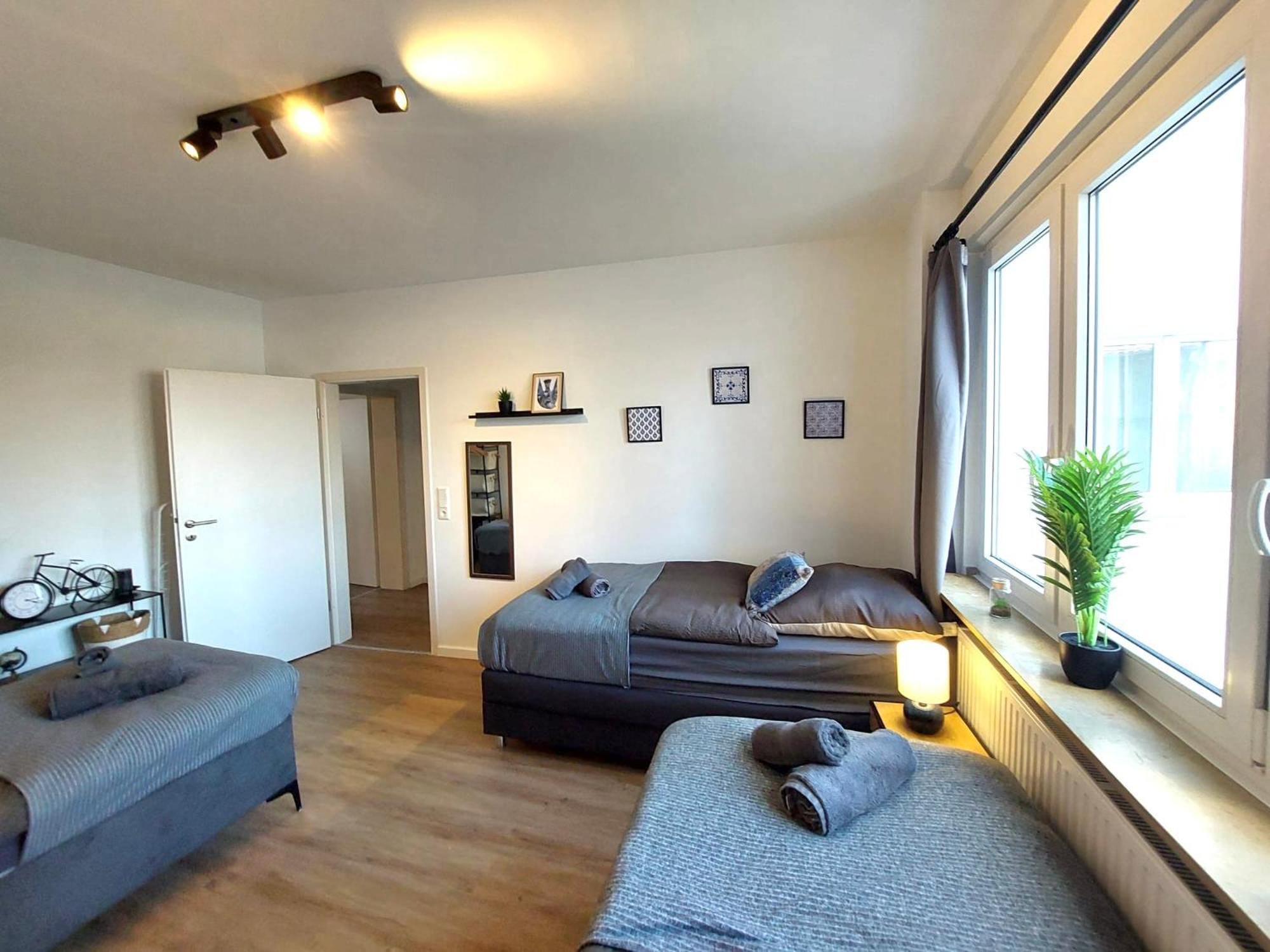 شقة Rtr Essen - Fuer Bis Zu 8 Personen - Voll Ausgestattet - Zentral Limbecker Platz - Messe - Uniklinikum - Smart Tv - Modern المظهر الخارجي الصورة